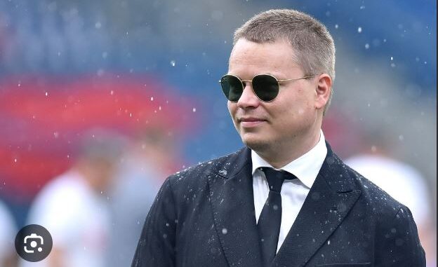 🚨🔴⚪ OFICJALNIE: Wisła Kraków sfinalizowała transfer z Újpest FC i AS Roma – czteroletni kontrakt dla wysoko cenionego pomocnika, wart 7,5 miliona dolarów…