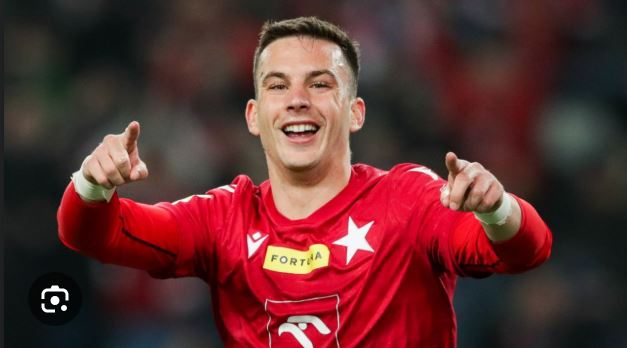 🚨💛✅ 𝗡𝗢𝗪𝗢Ś𝗖𝗜: Ángel Rodado nie ma zamiaru rozstawać się z Wisłą Kraków — hiszpański napastnik konsekwentnie odrzuca ogromne propozycje transferowe, jasno dając do zrozumienia, że jego pragnieniem jest dalsze reprezentowanie barw Białej Gwiazdy...
